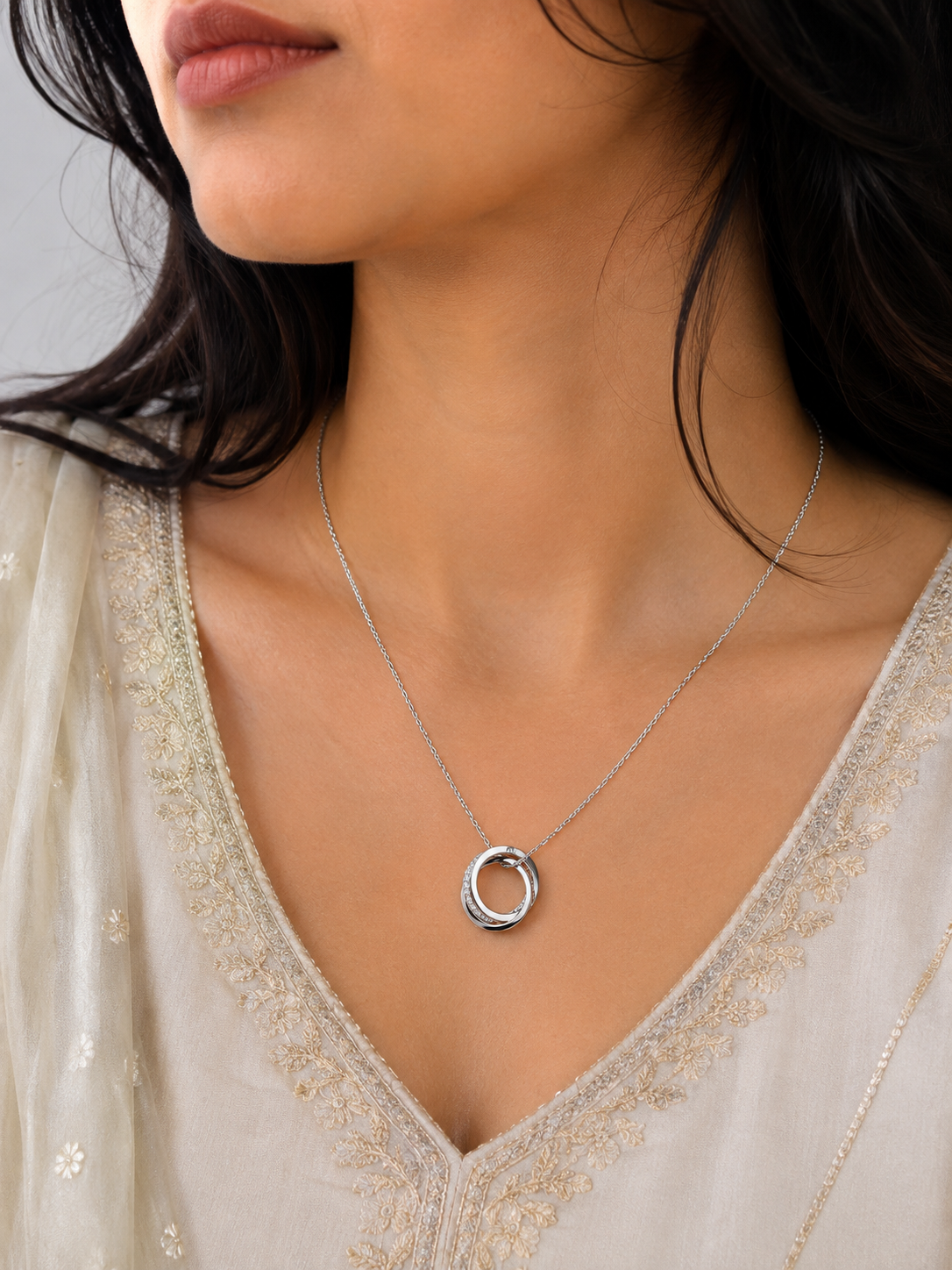 ETERNITY NECKLACE